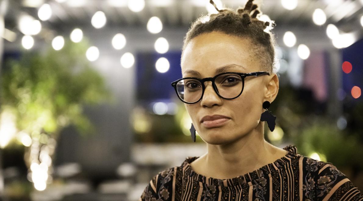 ‘A Story of Bones’ protagonist Annina Van Neel visits St. Eustatius